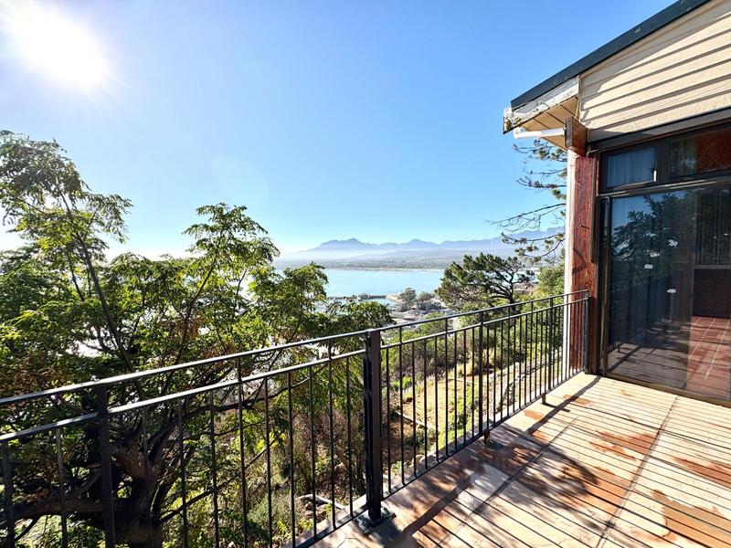 To Let 3 Bedroom Property for Rent in Gordons Bay Western Cape